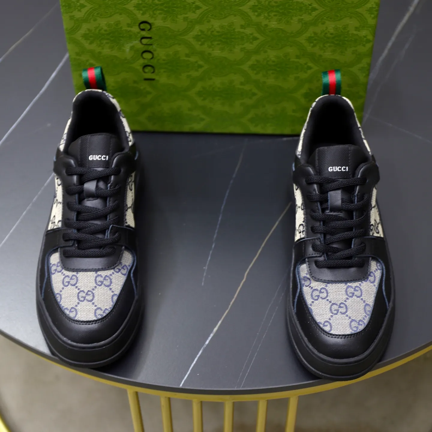 Ex-factory price: 420💰🙅‍♂️🙅‍♂️🙅‍♂️ Brand: GUCCI Standard code: 38-44 (45 customized) Grade: Same as the official website Material: Original cowhide material spliced with brand cloth Comfortable and breathable lining Lightweight and wear-resistant sports outsole Style category: Men's fashion casual shoes Running sports shoes Distinguished luxury brand elements Top luxury color: actual picture color